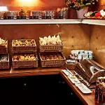 Opera Cadet Hotel