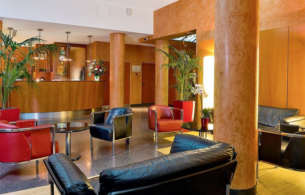 Opera Cadet Hotel 4*