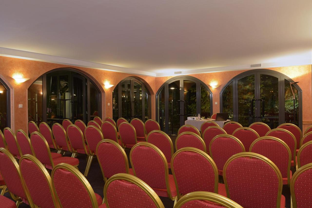 Opera Cadet Hotel Parigi